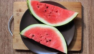 Pros and cons of watermelon diet